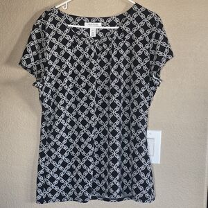 White House Black Market XL Keyhole Blouse – Black & White Print